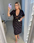 Цветна Knee-length floral dress от viscose и polyester, подходяща за пролетен и летен стил.