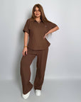 Ribbed knit set с cotton, spandex и polyester, подходящ за комфортен ежедневен стил.