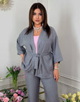 Linen ен Loose-fit set с cmес от 80% linen и 20% polyester, с ярки цветове и комфортен дизайн.