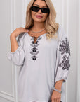 Blouse with ornaments - Twiggy Shop