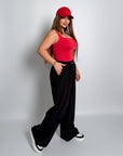 Стиlinen polyesterен pants с декорации и копчета, с viscose и spandex за комфорт и елегантен външен вид.