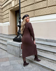 Fitted dress made of soft knit - Twiggy Shop