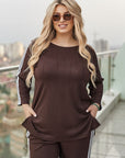 Ribbed fabric set with stripes , съдържащ polyester, lycra и nylon, показан на изображението.