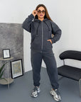 Fleece-lined set with rhinestones, made from cotton, polyester and elastane, showing the fabric detailss and rhinestones.