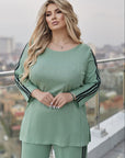 Ribbed fabric set with stripes , съдържащ polyester, lycra и nylon, с моден дизайн и цветни linen ти.