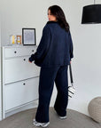 Corduroy set with viscose, cotton and elastane, shown in an image.