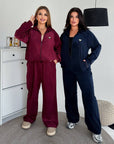 Corduroy set with viscose, cotton and elastane, shown in the image, with soft texture and luxurious look.