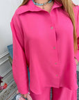 Set of shirt and trousers made of cotton blend със linen и polyester, светъл цвят, подходящ за ежедневна носия.