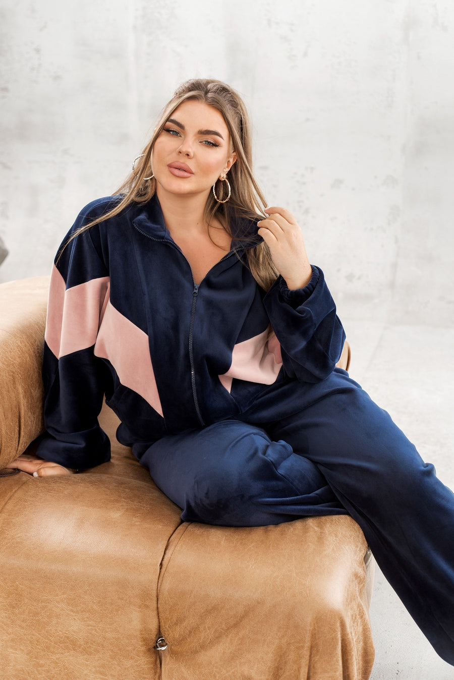 Velvet set with wide-leg pants  - Twiggy Shop