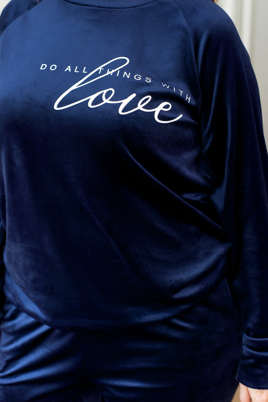 Žametni komplet salonarjev