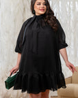 Short dress with a bow and ruffles  от марка YR, polyester и spandex, показана на изображението.
