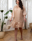 Short dress with a bow and ruffles  от марка YR, polyester и spandex, показана на модел, Whiteа и стилна.