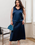 Elegant women’s tank top with a V-neckline от марката YR, polyester и elastane, изображение 269.jpg