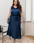 Elegant women’s tank top with a V-neckline от марка YR, polyester и elastane, показан на снимка.