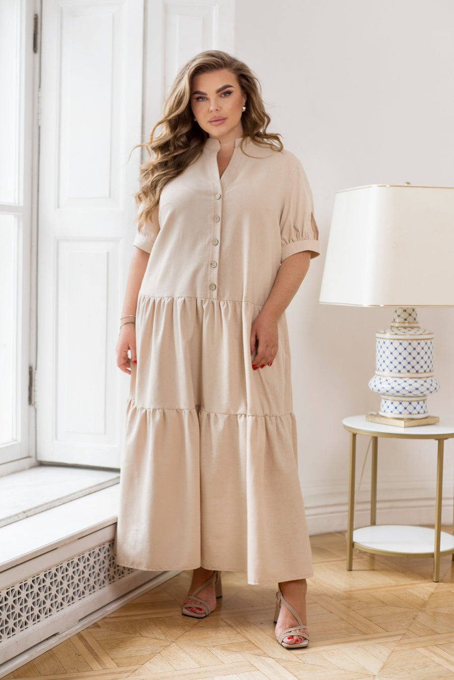 Дълго ленено рокля с копчета