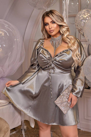 Robe courte en satin