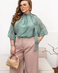 Elegant women’s blouse  YR с polyester и spandex, изображение на Whiteа и Blueя блуза с дълги Sleeveи.