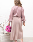 Stylish women’s blouse with a high collar and ties , марка YR, 100% polyester, изображение на блузата с детайли.