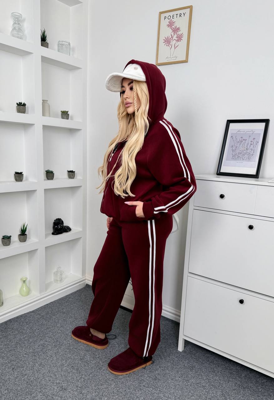 Set with side stripes  - Twiggy Shop