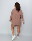 Комплект с linen ени shorts от linen blend , 80% linen  и 20% polyester, за комфорт и стил.