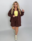 Комплект с linen ени shorts от linen blend , бели, с лека текстура, подходящ за летни дни, от марка Composition.
