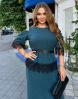 Set with a long lace skirt, composed of polyester, viscose and lycra, image of elegant model.