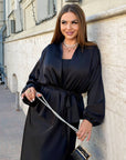 Satin kimono with a belt, white, smooth fabric made from polyester and viscose, shown on a model.