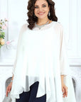 Elegant chiffon dress with a cape, made from a blend of viscose and polyester, for stylish appearance.