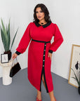 Stylish fitted dress with a statement collar, made from polyester, viscose and spandex, suitable for elegant style