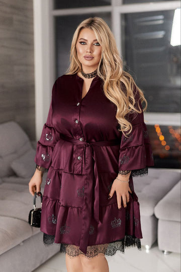 Satijnen jurkje met steentjes