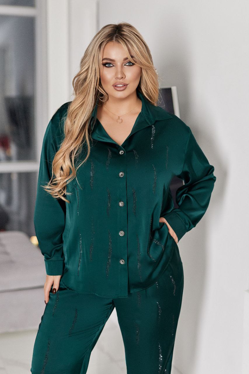 Raso con pietre incastonate