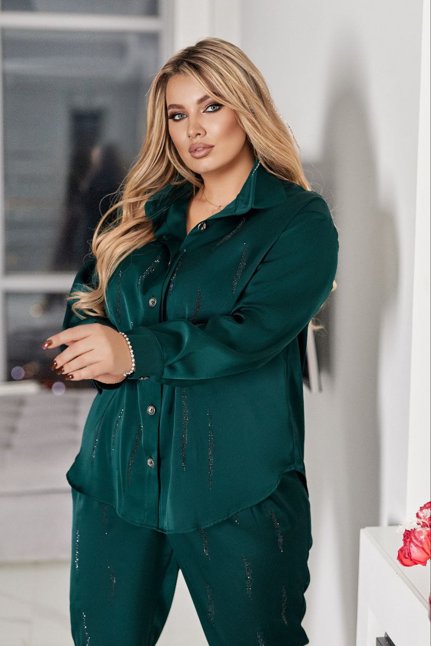 Raso con pietre incastonate