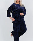 Velvet dress with pearls, made from viscose, cotton and elastane, with an elegant design and delicate pearl details.