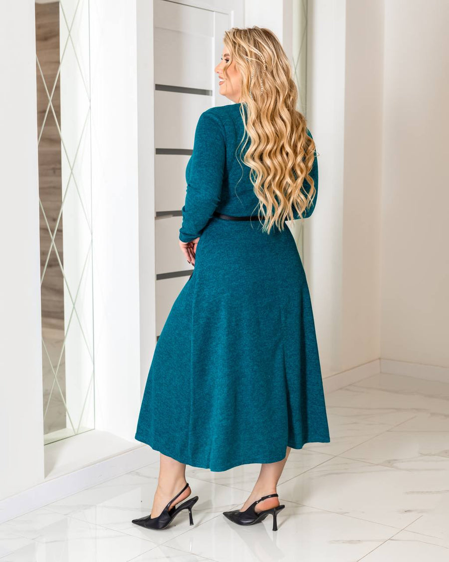 Платье миди из мягкого трикотажа