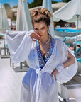 One-piece swimsuit от polyester, модел на популярна марка, с ярки цветове и елегантен дизайн, подходящ за плаж и басейн.