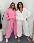 Hooded knit set, composed of cotton, polyester and elastane, in bright colours and comfortable design.