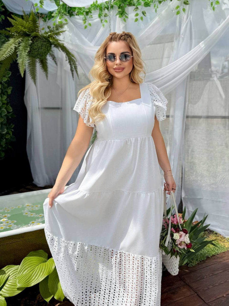 Дълга рокля с бродерия