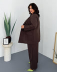 Striped business-style set with polyester, viscose and spandex, suitable for office and everyday settings.