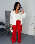 Long wide satin trousers with elastane, in white, for elegant and comfortable style.