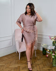 Asymmetrical lace skirt , изработена от polyester, viscose и elastane, показана в изображението.