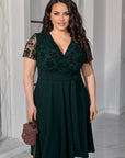 Short dress with decorated mesh , polyester и viscose, представена на модел, стилна и модерна за вечерни поводи.
