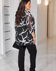 Conjunto con blusa de gasa