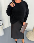 Satin dress and soft jumper set, polyester, viscose and elastane, in elegant and comfortable style.