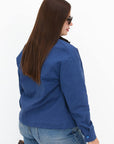 Cropped denim jacket from the brand with 55% cotton, 45% polyester and 5% elastane, image of jacket with classic design.
