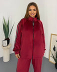 Velvet set with viscose, cotton and elastane, shown in the image, with soft and luxurious texture.