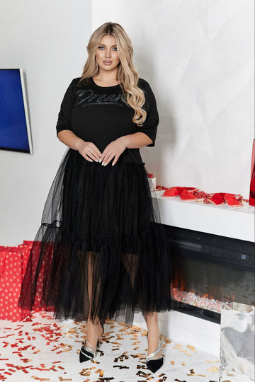 Evening dress with tulle and stones