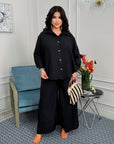 Set of shirt and trousers made of cotton blend , linen 80% и polyester 20%, с класически дизайн и светъл цвят.