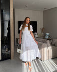 Rochie midi din bumbac brodat