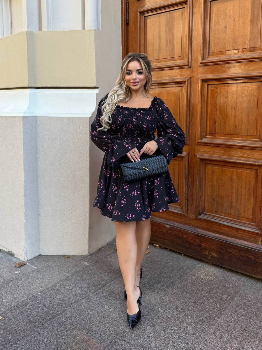 Short dress with sleeves  - Twiggy Shop