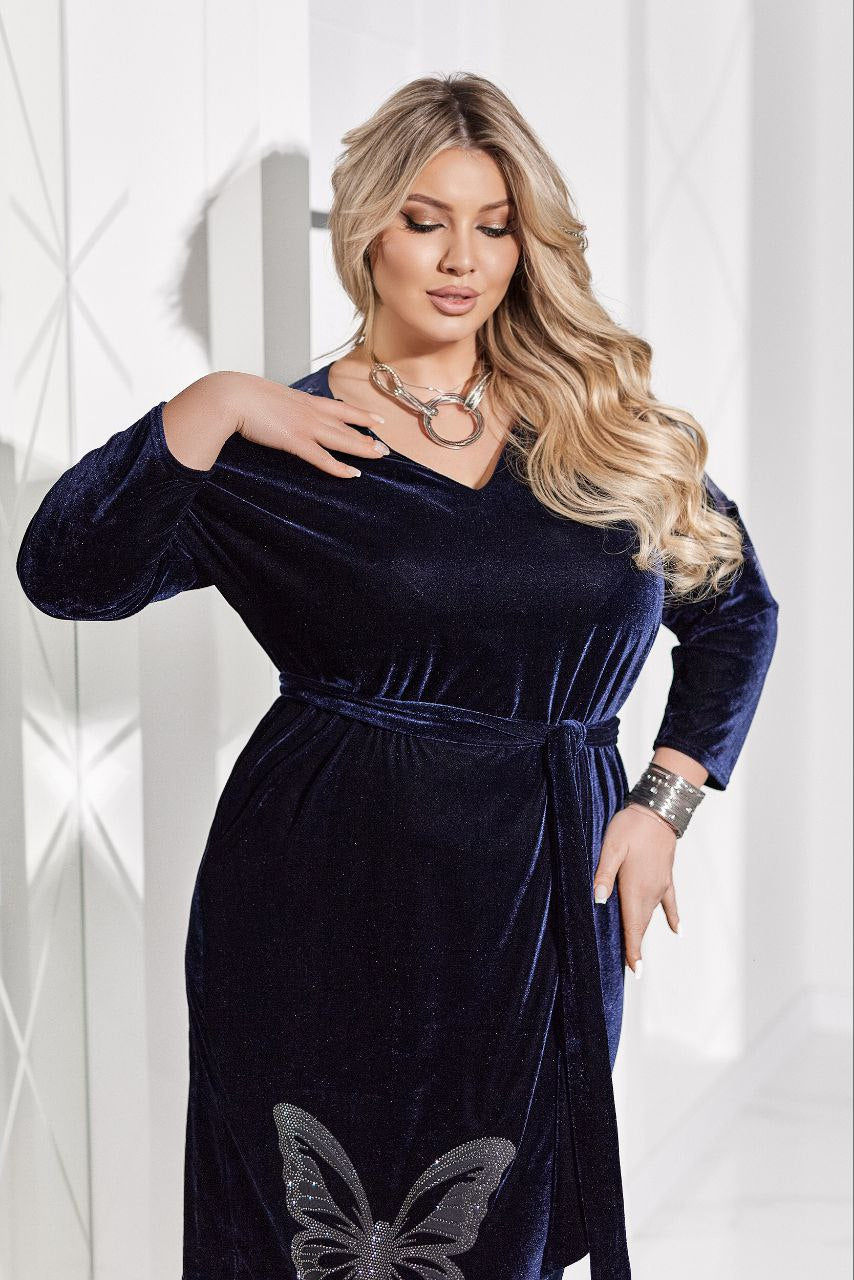 Samtkleid mit glitzernder Applikation